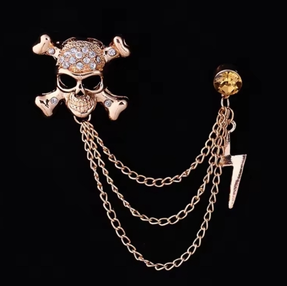 Brand New Gold Tone Skull Rhinestone Brooch Pin